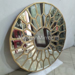 VM 004615 Wall Mirror Round Gold