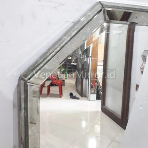 VM 004627 Octagonal Deco Mirror