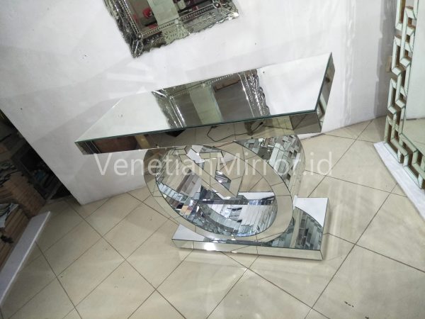 VM 006257 LV Mirror Console Furniture
