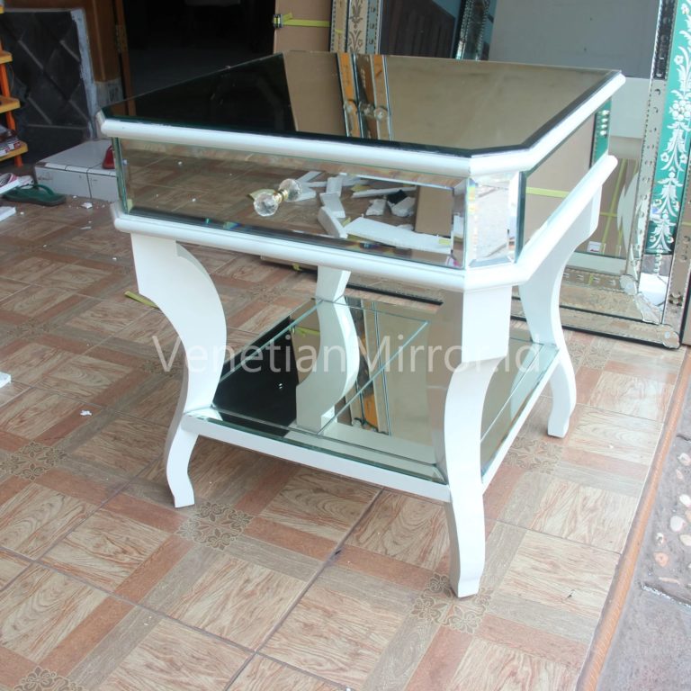 VM 006254 Mirrored Nakas White