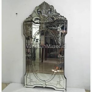 Venetian-Style Rectangular Glass Wall Mirror - VM 001023