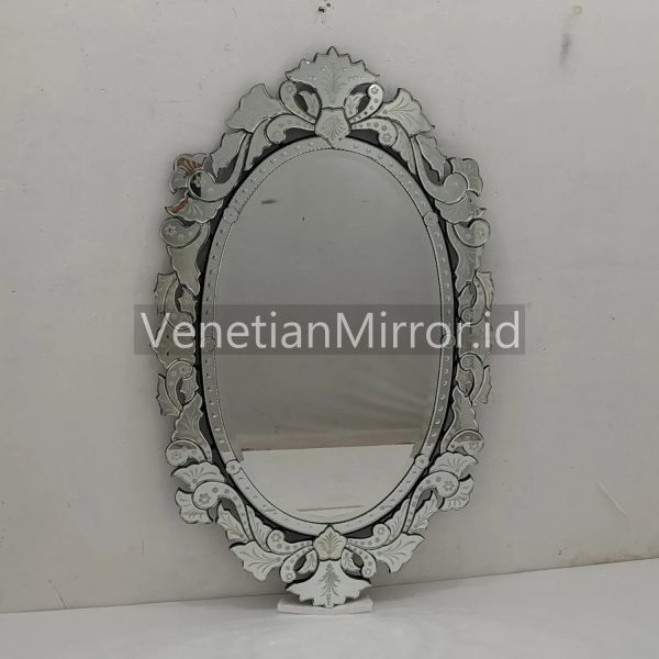 VM 001030 Venetian Mirror Oval Full Crown