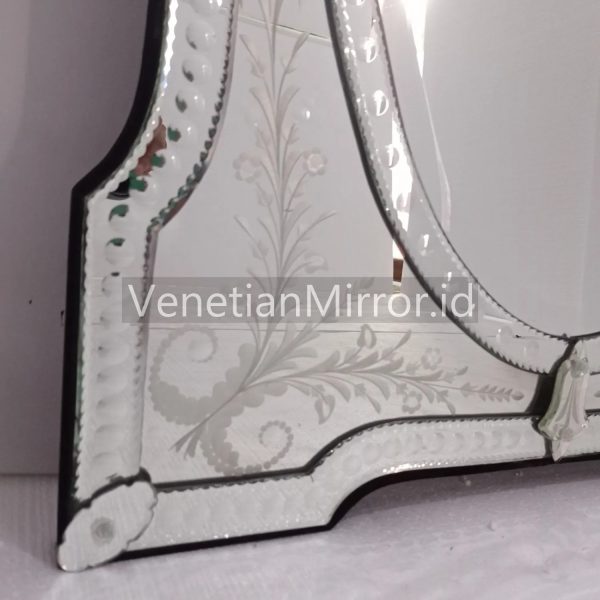 VM 001075 Venetian Mirror Murano