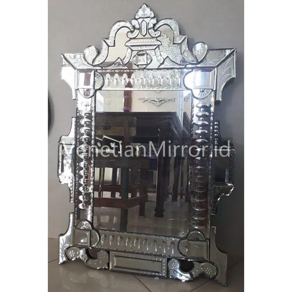 VM 001218 Venetian Style Mirror