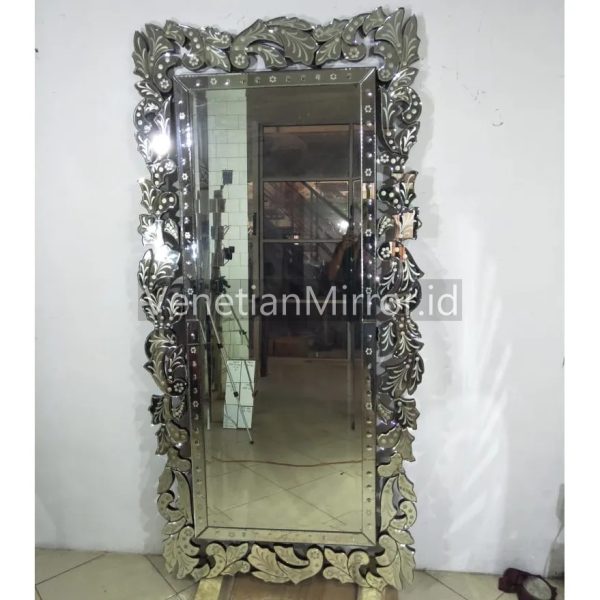 VM 002044 Venetian Mirror Rectangular Full Crown