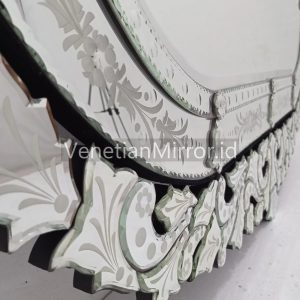 VM 003025 Venetian Mirror Capsule Large