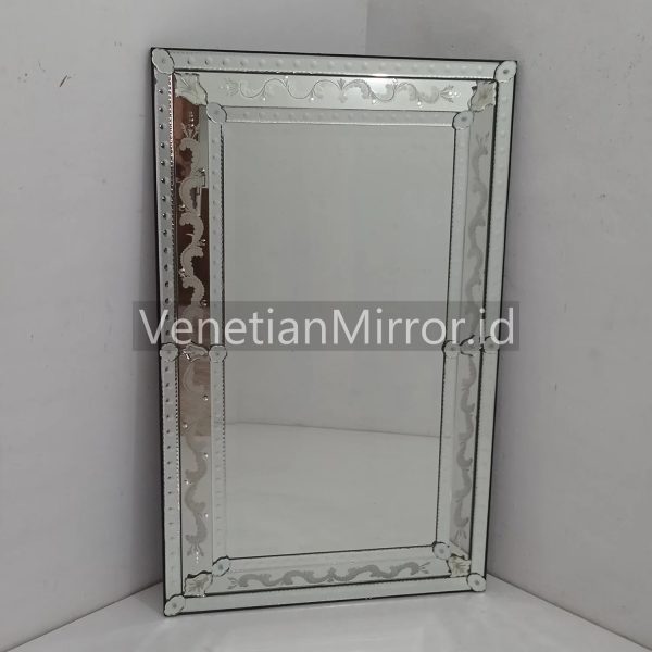 VM 004014 Venetian Mirror No Crown