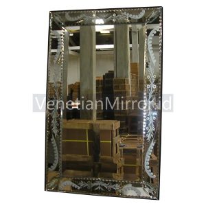 VM 004016 Recta Pradan Wall Mirror