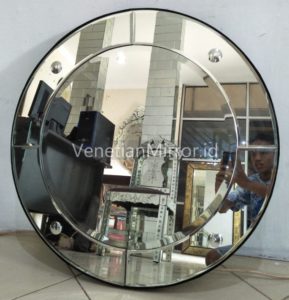 VM 004065 Wall Mirror Round Bubble