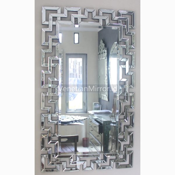 VM 004106 Venetian Art Mirror Deco