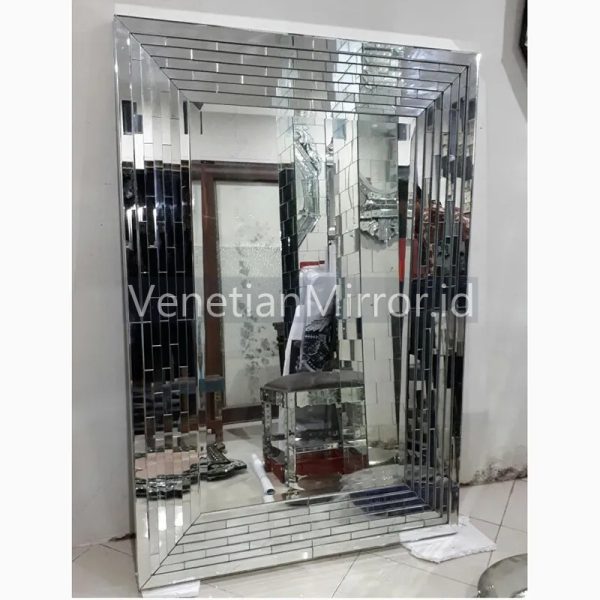 VM 004139 Glass Framed Mirror Rectangle Michele