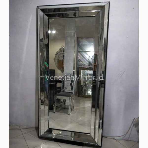 VM 004141 Glass Framed Mirror Rectangle