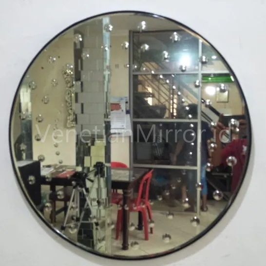 VM 014079 Bubble Antique Round Mirror