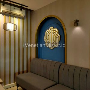 VM 004563 Wall Mirror Deco Octagonal with Gold Frame