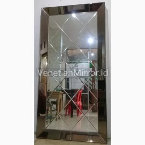 VM 004576 Beveled Wall Mirror Rectangle Large