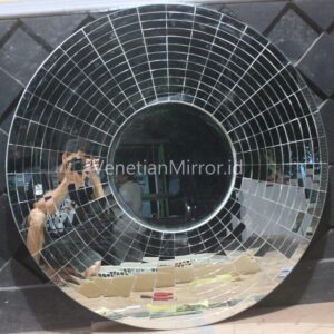 VM 004579 Mosaic Round Wall Mirror