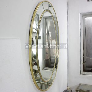 VM 004584 Modern Wall Mirror Oval List Gold