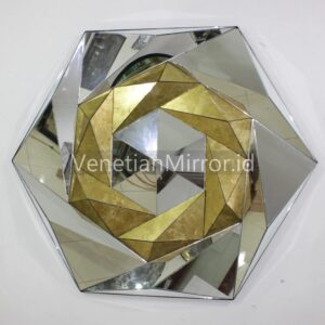 VM 004604 Octagonal Wall Mirror Gold