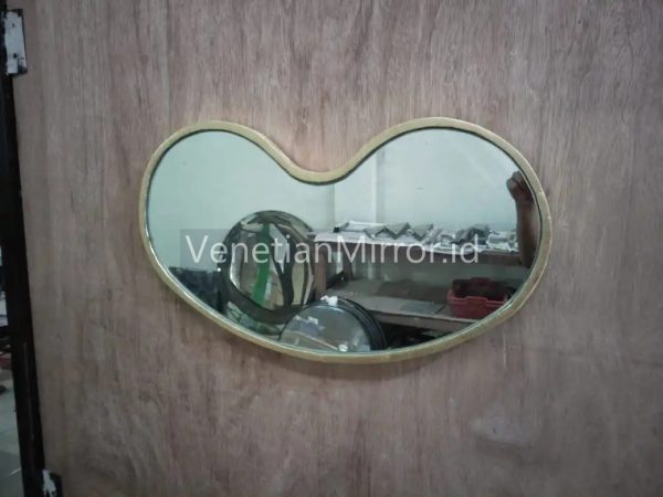 VM 004607 Modern Wall Mirror Frame Gold