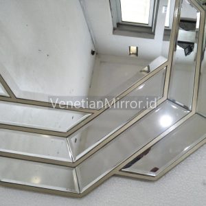 VM 0046011 Wall Mirror Octagonal Gold