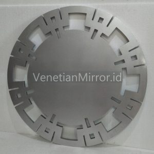 VM 004621 Key Round Mirror