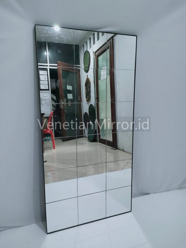 VM 004645 Rectangular Wall Mirror Mosaic Silver