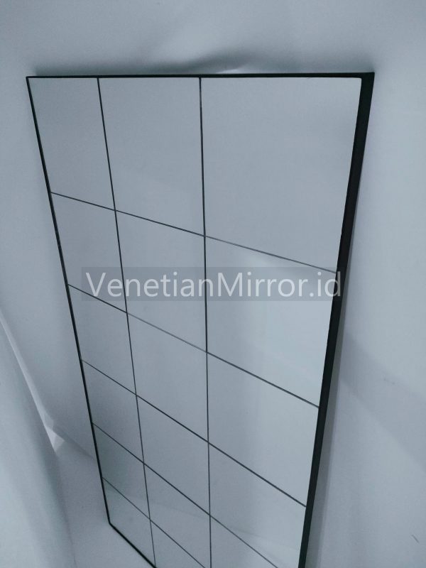 VM 004645 Rectangular Wall Mirror Mosaic Silver