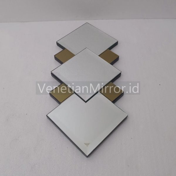VM 004657 Wall Mirror SET 4 Panel