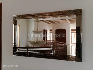 VM 004666 Diamond Shaped Beveled Mirror Tiles