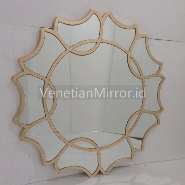 VM 004668 Modern Wall Gold Mirror