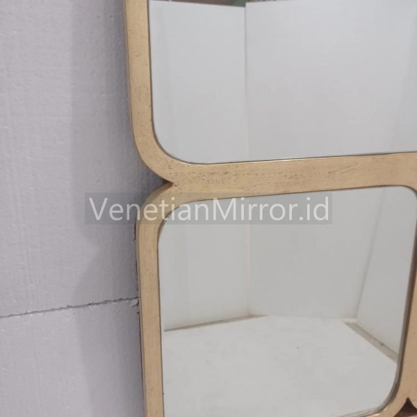 VM 004669 Modern Mirror List Gold Leaf