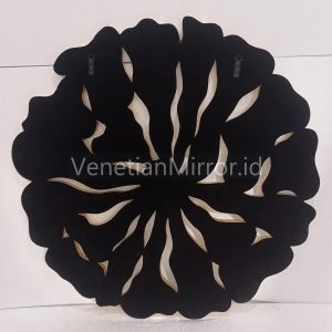 VM 004686 Sunburn Wall Mirror Gold