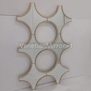 VM 004687 Circle Wall Mirror Gold Decorative