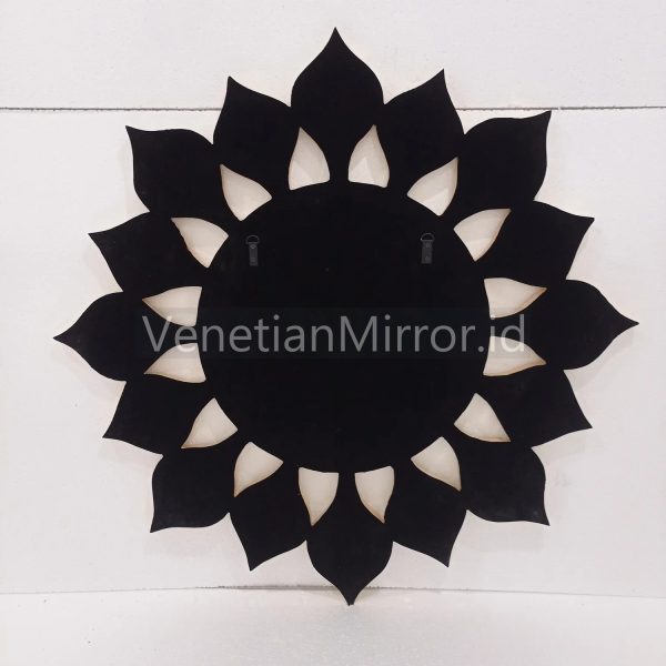 VM 004688 Sunburn Wall Mirror Round Beaded