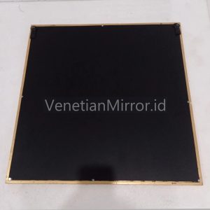 VM 004689 Wall Mirror Decorative Square Gold