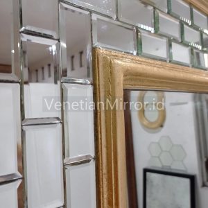 VM 004692 Rectangle Wall Mirror Beaded Gold