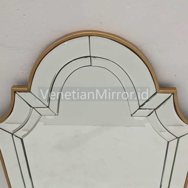 VM 004713 Modern Wall Mirror Frame Gold