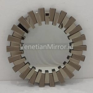 VM 004733 Modern Wall Mirror Sun Brown