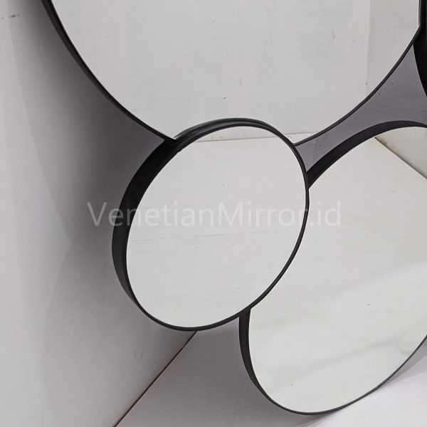 VM 004759 Modern Mirror Frame Black