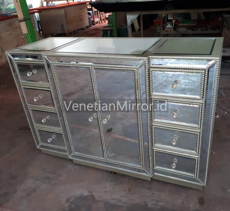 VM 006113 Mirror Cabinet Furniture