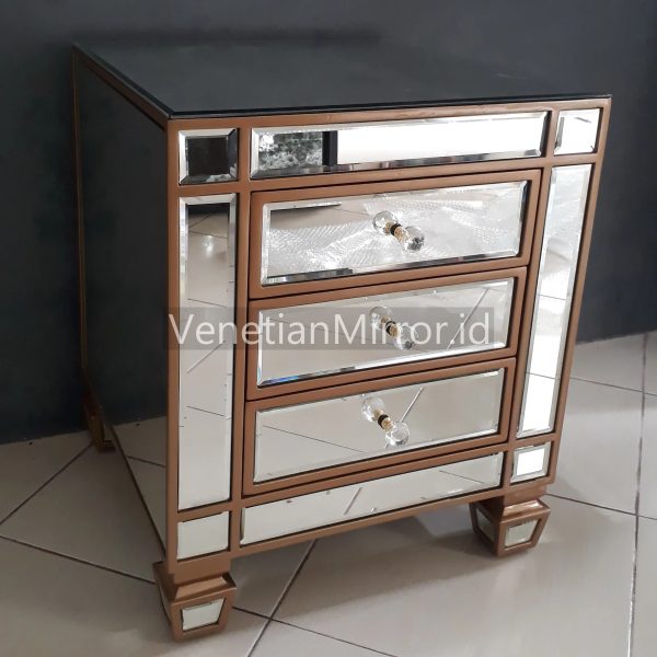 VM 006120 Bedside Table Mirror 3 Drawers