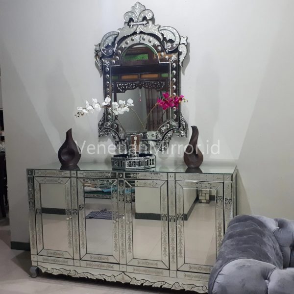 VM 006248 Furniture Mirror Cabinet And Bubble Venetian Mirror