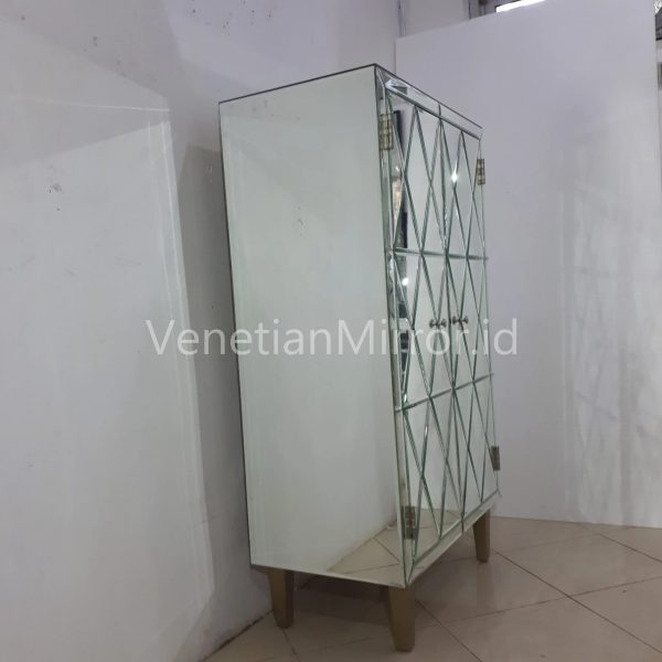 VM 006264 Cabinet Large Mirror