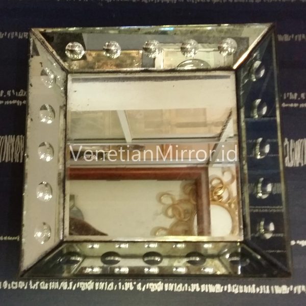VM 014008 Antique Mirror Square