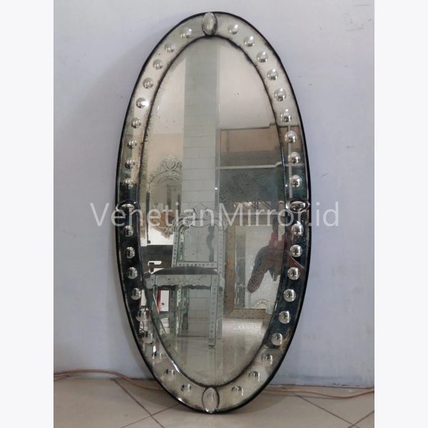 VM 014042 Bubble Oval Antique Mirror