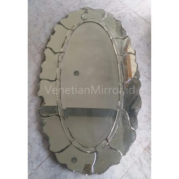 VM 014080 Oval Antique Mirror