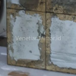 VM 018026 Mosaic Mirror Tiara Gold