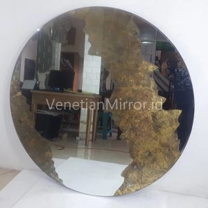 VM 018056 Round Eglomise Mirror