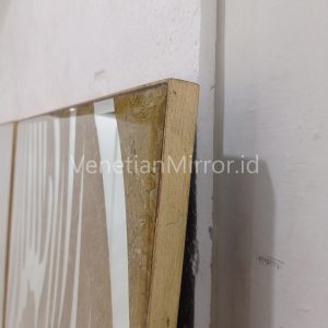 VM 018060 Vere Eglomise Mirror