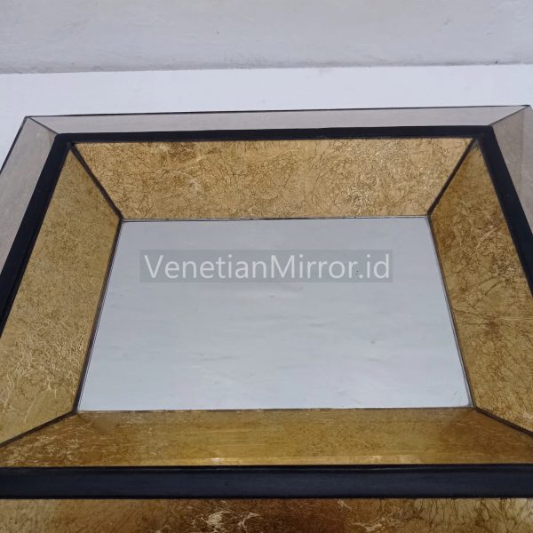 VM 018071 Eglomise Square Mirror